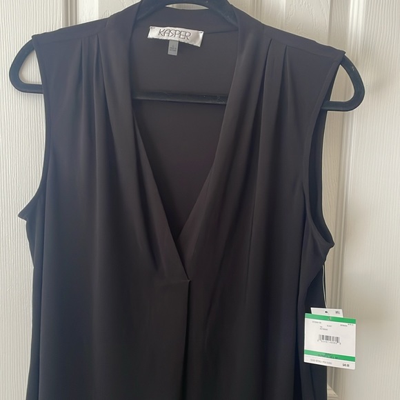 Kasper V Neck Sleeveless Blouse - Picture 4 of 4